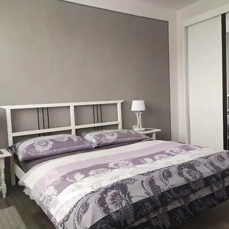 Byt Puskinova דירה *