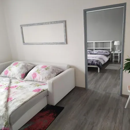 Byt Puskinova Apartment *
